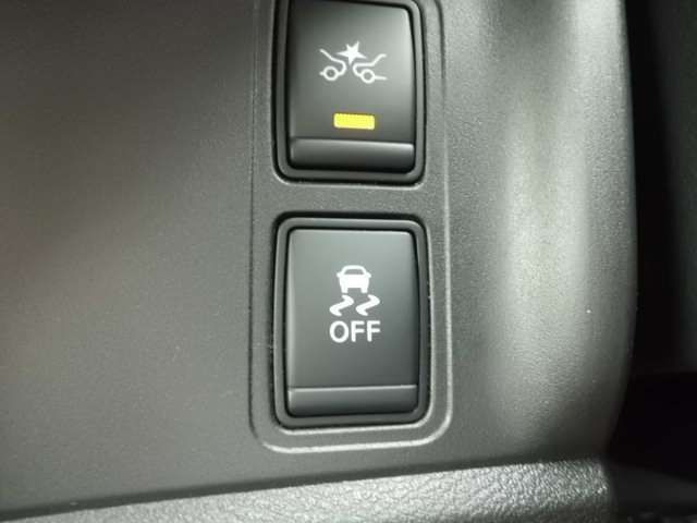 NISSAN SERENA  S-HYBRID 4WD 2018 Image 31