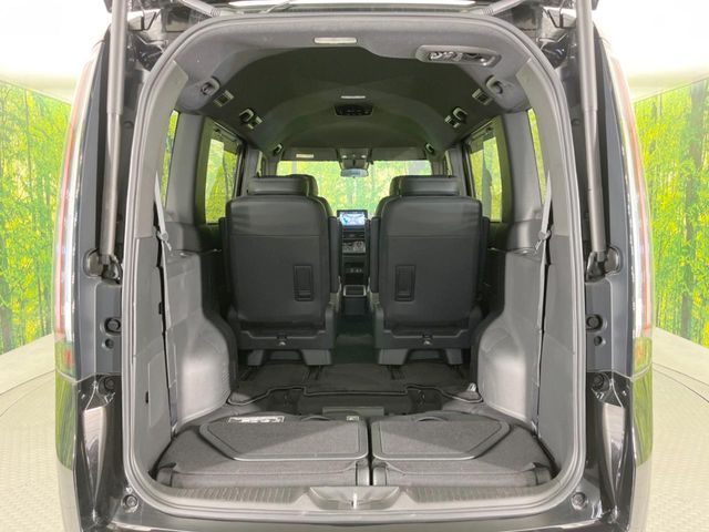 HONDA STEPWAGON E:HEV SPAD 2022 Image 31