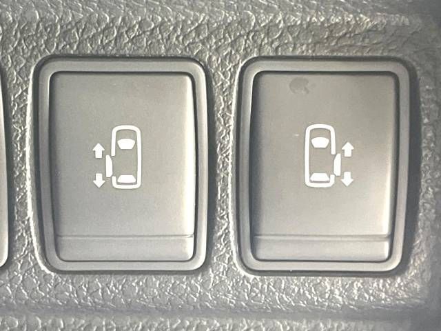 NISSAN ELGRAND 2015 Image 31