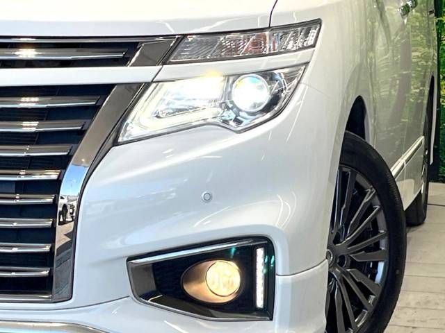 NISSAN ELGRAND 2015 Image 31