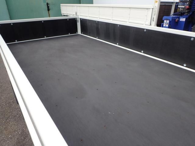 MITSUBISHI CANTER 2024 Image 31