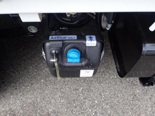 MITSUBISHI CANTER 2024 Image 31