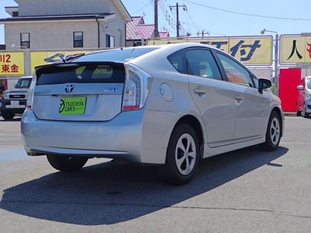 TOYOTA PRIUS PHV 2012 Image 31