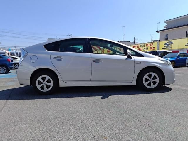 TOYOTA PRIUS PHV 2012 Image 31