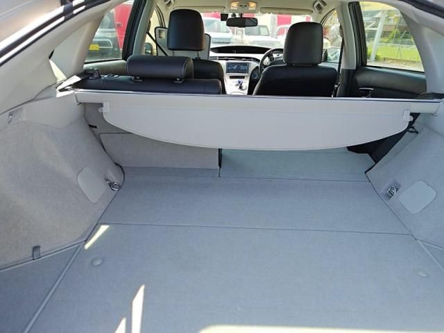 TOYOTA PRIUS PHV 2012 Image 31