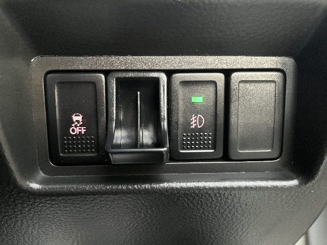 SUZUKI SWIFT 2012 Image 31