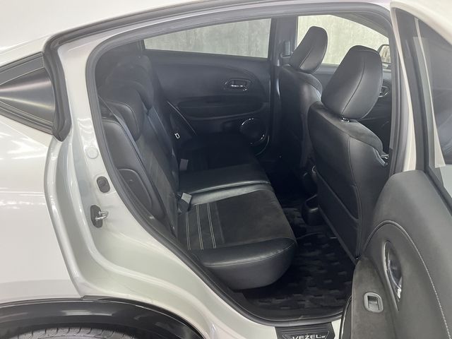 HONDA VEZEL HYBRID 2016 Image 31