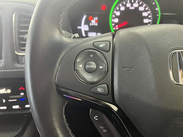 HONDA VEZEL HYBRID 2016 Image 31