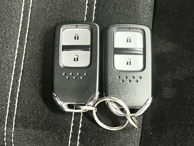 HONDA VEZEL HYBRID 2016 Image 31