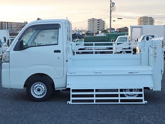 DAIHATSU HIJET TRUCK 2015 Image 31
