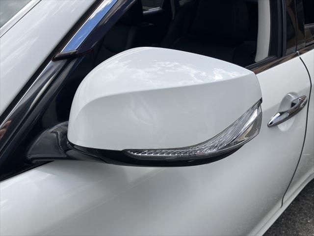 NISSAN FUGA HYBRID 2017 Image 31