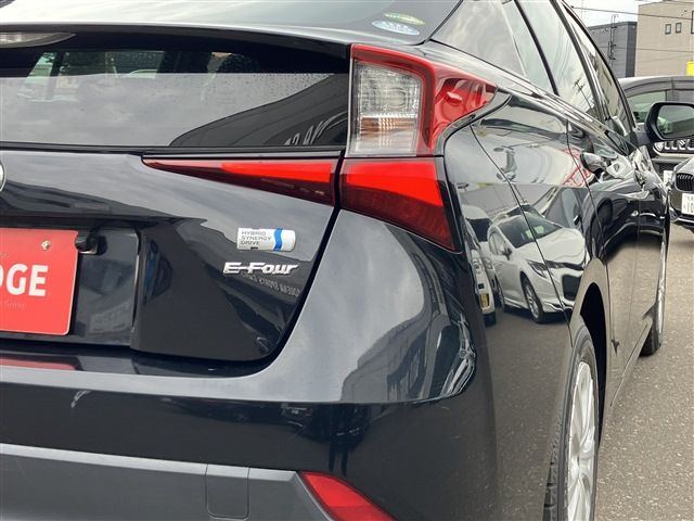 TOYOTA PRIUS 4WD 2020 Image 31