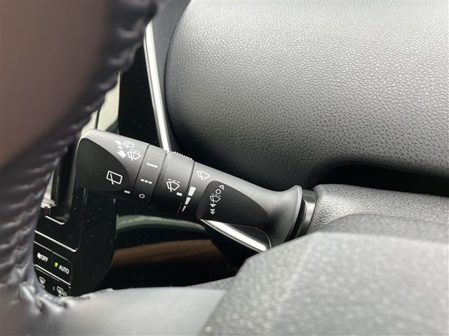 TOYOTA PRIUS 4WD 2020 Image 31