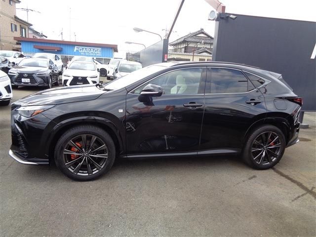 TOYOTA LEXUS NX350H 2023 Image 31