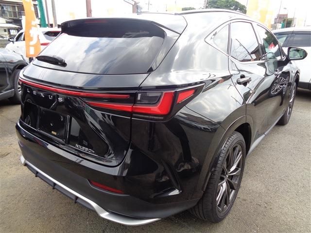 TOYOTA LEXUS NX350H 2023 Image 31
