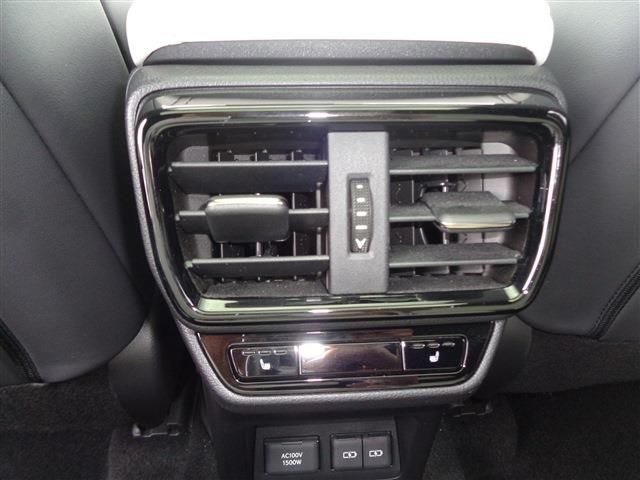 TOYOTA LEXUS NX350H 2023 Image 31