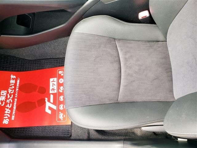 TOYOTA PRIUS 2012 Image 31