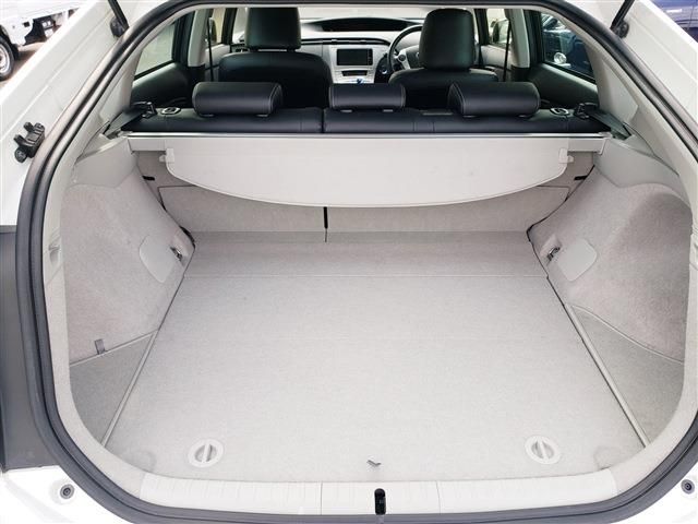 TOYOTA PRIUS 2012 Image 31