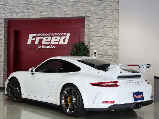 PORSCHE 911 2019 Image 31