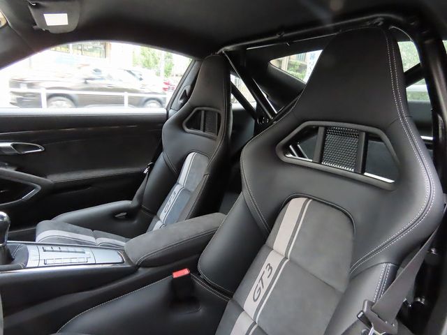 PORSCHE 911 2019 Image 31