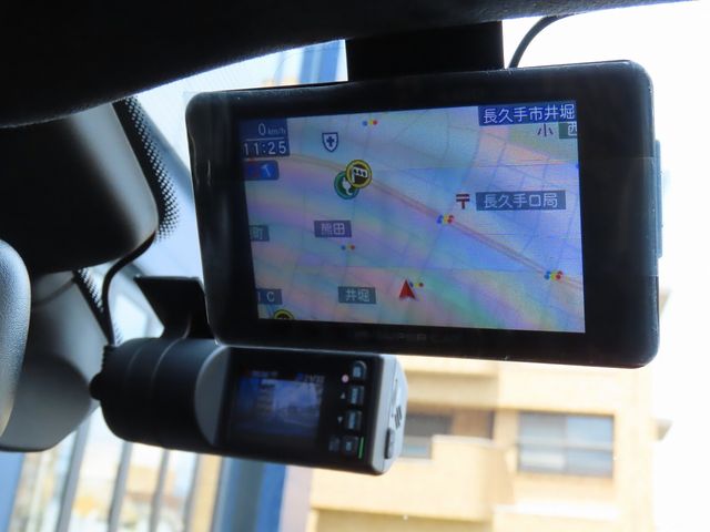 PORSCHE 911 2019 Image 31