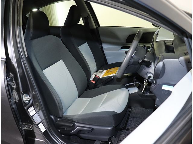 TOYOTA AQUA 2013 Image 31