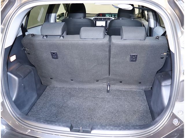 TOYOTA AQUA 2013 Image 31