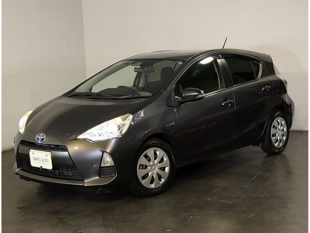 TOYOTA AQUA 2013 Image 31