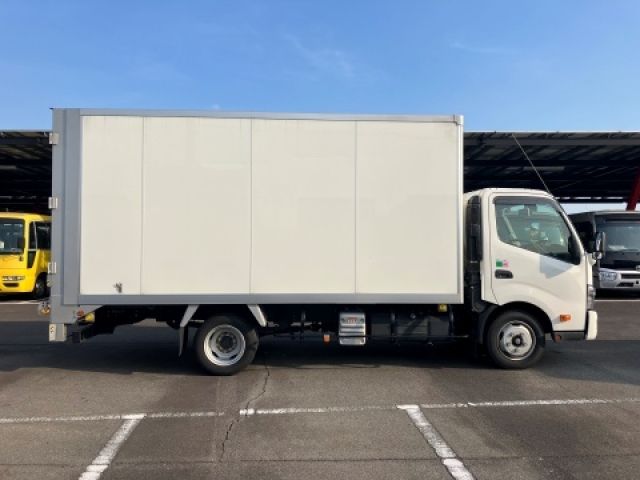 HINO DUTRO 2023 Image 31