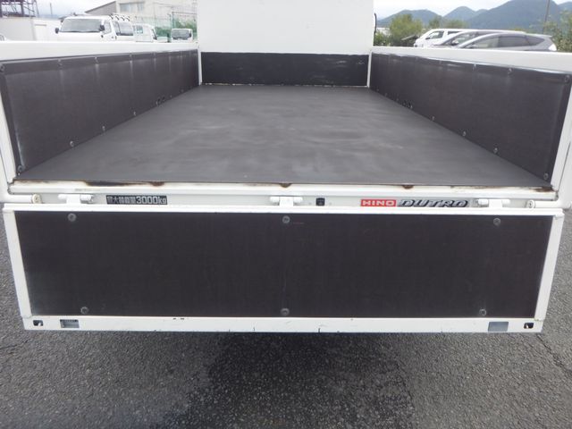 HINO DUTRO 2020 Image 31