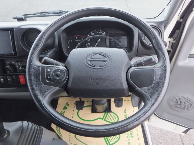 HINO DUTRO 2020 Image 31