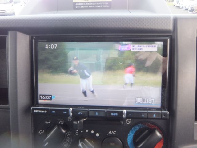 ISUZU ELF 2019 Image 31