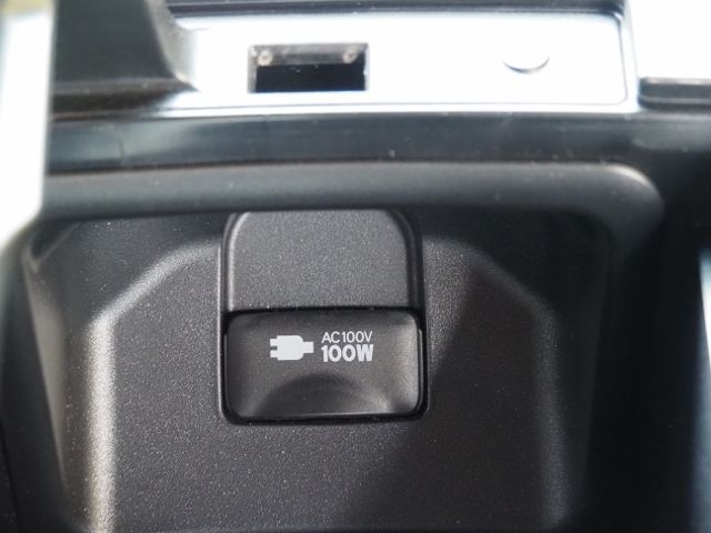 TOYOTA CROWN SEDAN HYBRID 2020 Image 31