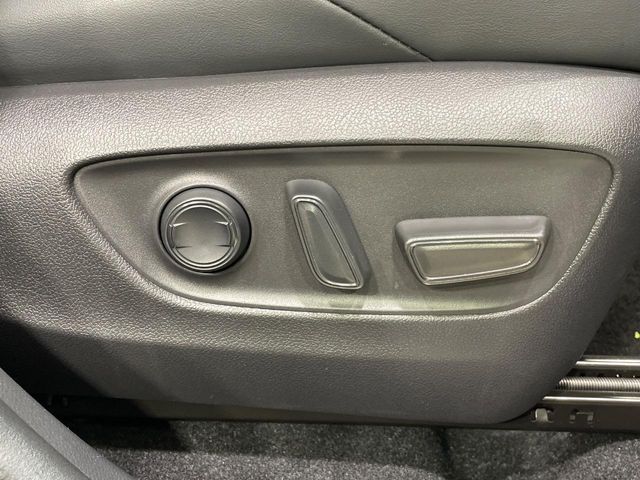 TOYOTA HARRIER 2WD 2022 Image 31