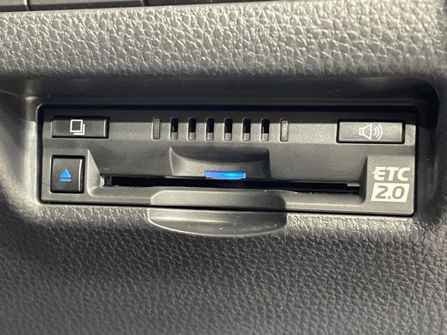 TOYOTA HARRIER 2WD 2022 Image 31