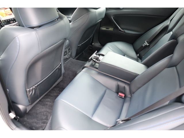 TOYOTA LEXUS IS F 2011 Image 31