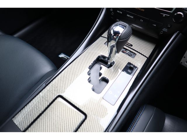 TOYOTA LEXUS IS F 2011 Image 31