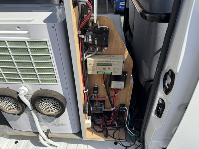 TOYOTA LITEACE VAN 4WD 2019 Image 31