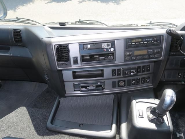 HINO PROFIA 2017 Image 31