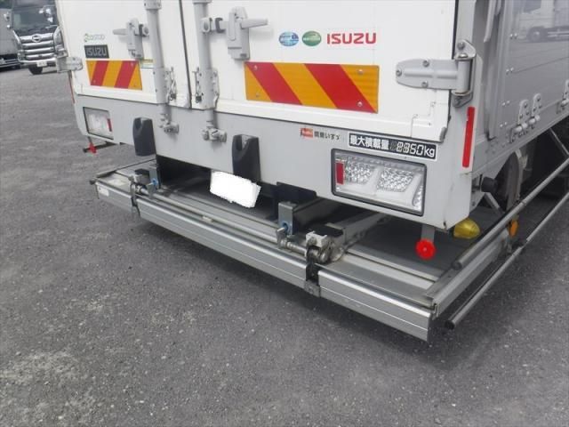 ISUZU FORWARD 2018 Image 31