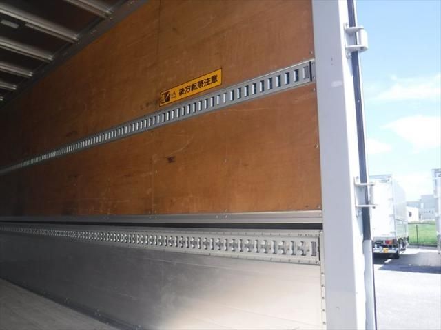 ISUZU FORWARD 2018 Image 31