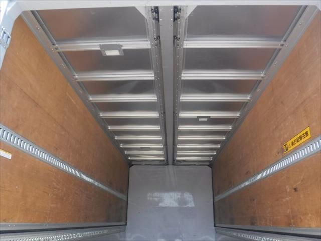 ISUZU FORWARD 2018 Image 31