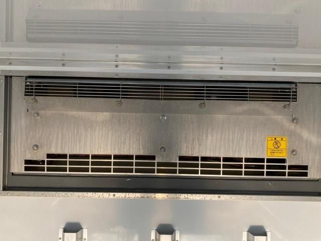 MITSUBISHI CANTER 2023 Image 31