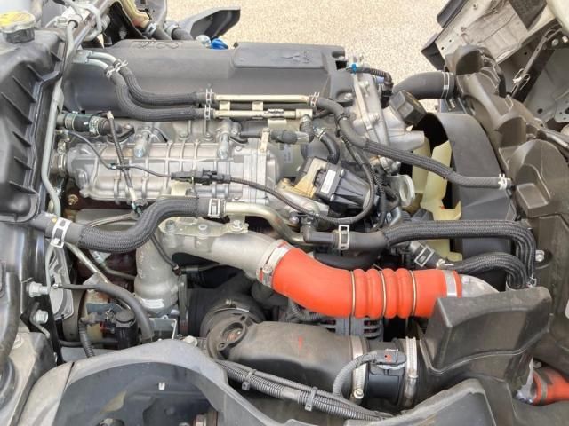 MITSUBISHI CANTER 2023 Image 31