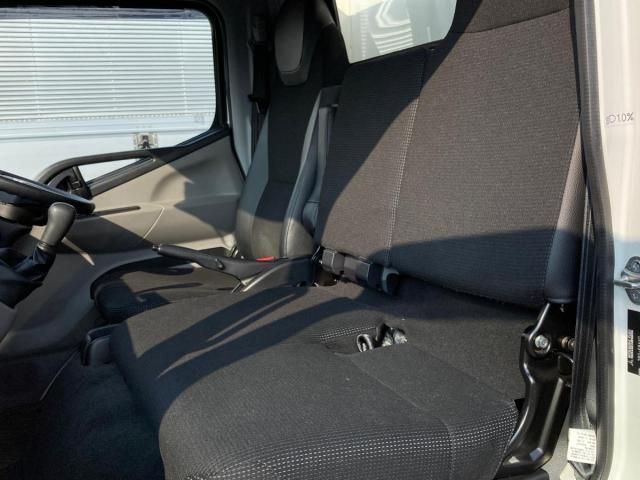 MITSUBISHI CANTER 2023 Image 31