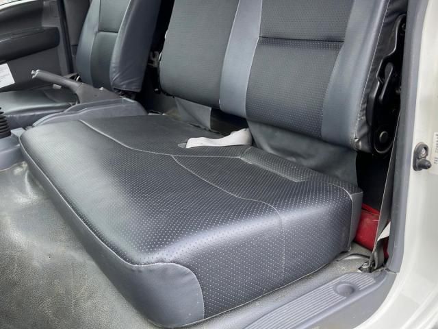 ISUZU ELF 2018 Image 31