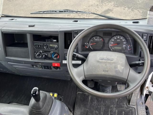 ISUZU ELF 2018 Image 31