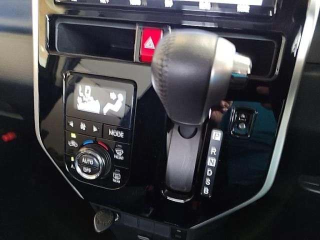 TOYOTA TANK 2019 Image 31