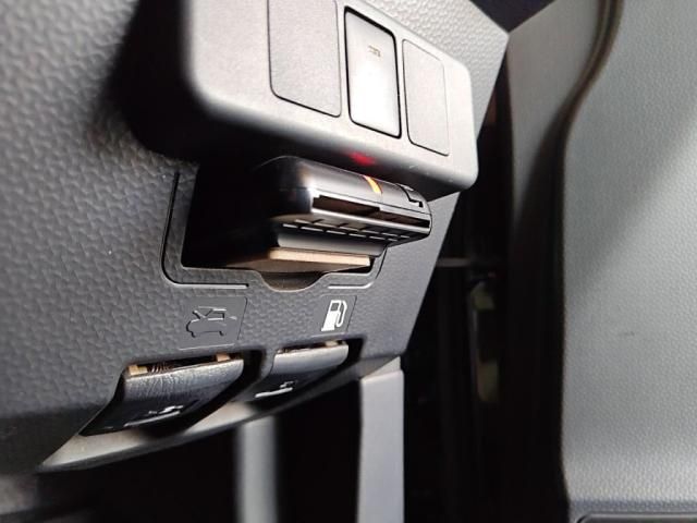 TOYOTA TANK 2019 Image 31