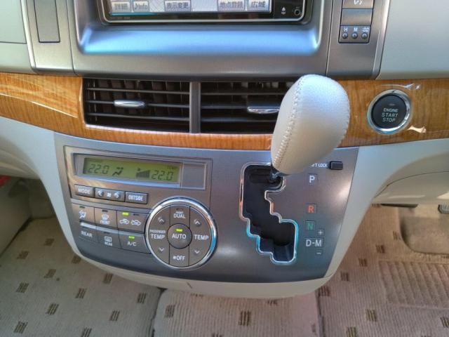 TOYOTA ESTIMA 2009 Image 31